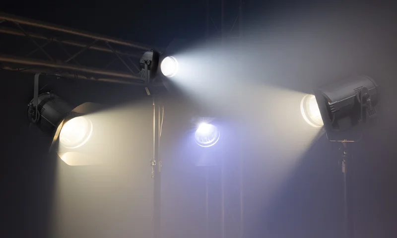 BeamZ BTF50Z Mini Fresnel COB LED Theatre Spot Light – White BeamZ BTF50Z Mini Fresnel COB LED Theatre Spot Light – White